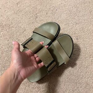 Sorel Roaming Buckle Slide Womens Size 9 Green